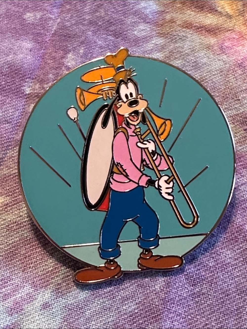 ✨ Disney Mickey Mouse Club Mystery Pin - Goofy